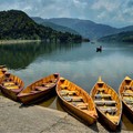 lodičky k vypůjčení na jezeře Begnas