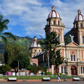 Salento – kostel na náměstí v Cajamarce