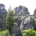 pohled na Basteibrücke ze skalního hradu Neurathen