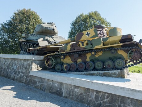 Symbol tankových bojov - Taran, (C) VHU Bratislava