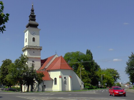 Malacky - Kostel nejsvětější Trojice 