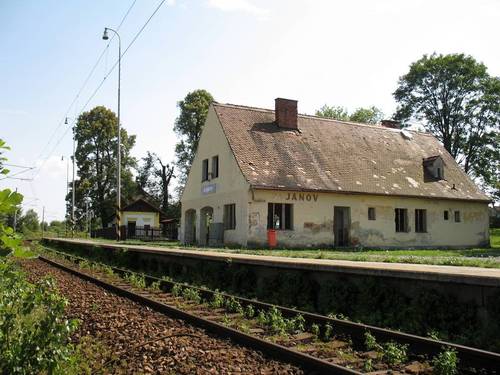Nádraží v Bujanově s budovou železničního muzea